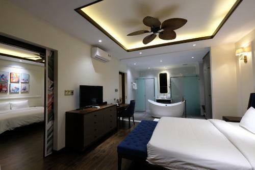 Bay Villa Ha Long