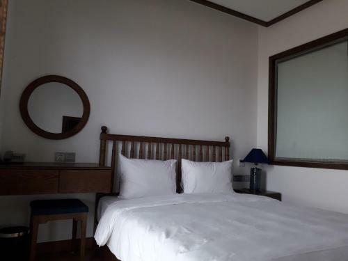 Lavian Hotel