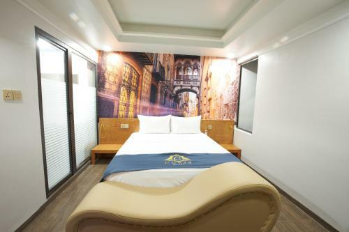 Cozi 9 Hotel - Theme Hotel