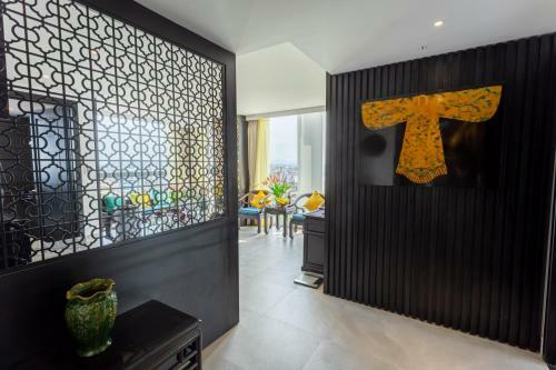 White Lotus Hue Hotel