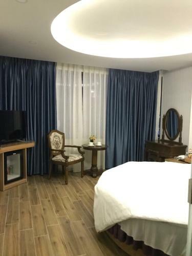 Grand Beach Hotel