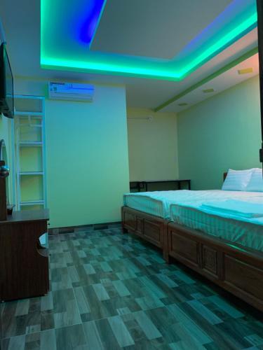 Hotel C?n H? Cho Thu�