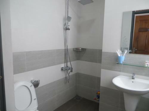 Hostal Anh Chi?n Hotel