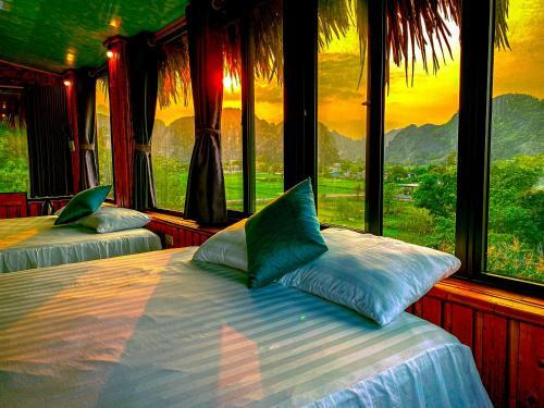 Hang Mua Bamboo Homestay