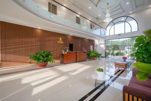 The May Beach Hotel