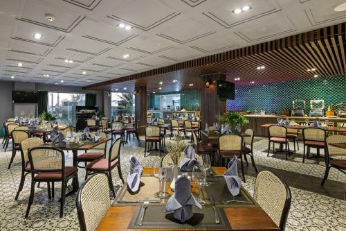 Hotel Sunset Beach Resort And Spa