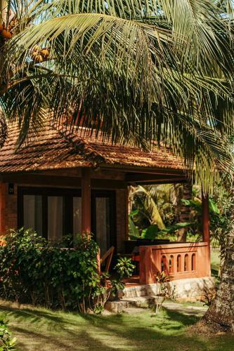 Hotel Thanh Kieu Beach Resort