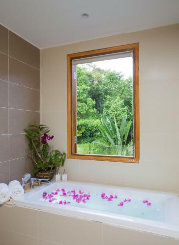 Hotel Nadine Phu Quoc Resort & Spa
