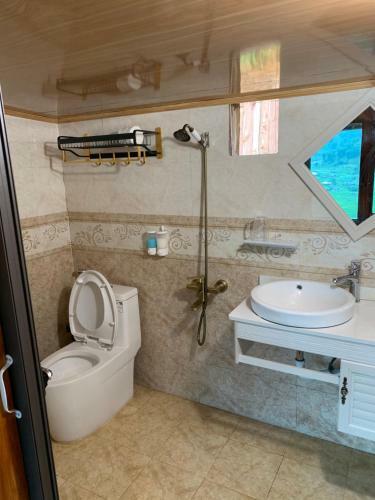 Muong Hoa River View Homestay