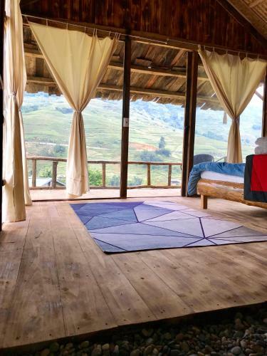 Hotel C?mlam Eco House