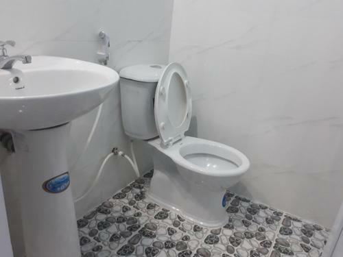 Hotel C�ng Ty Tnhh Kh�ch S?n L� Phan
