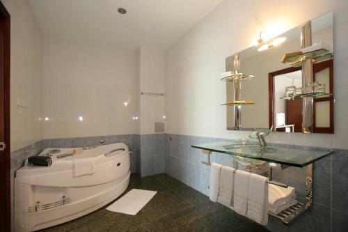 Hotel S�ng H?ng Resort