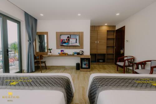 Royal Palms Hotel