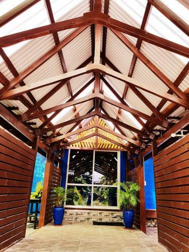 Hotel Return To Paradise Resort