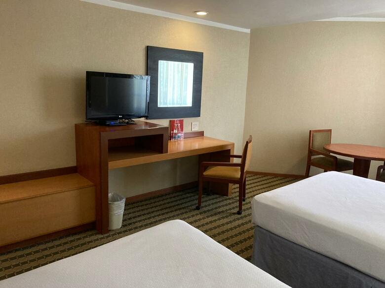 Hotel Mirabel