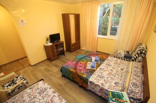 Hostal Nacharianoff Guest House