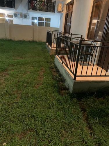 Apartamento Guest House Azname