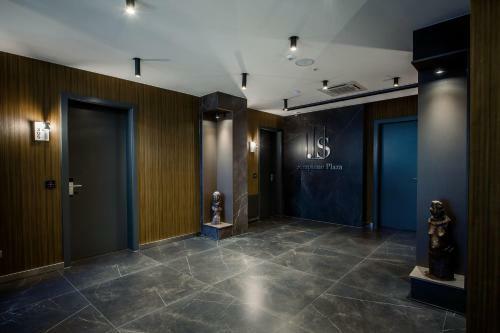 Hotel Seraphine Plaza