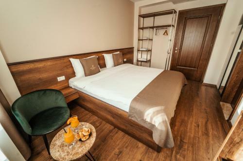 Monarch Boutique Hotel