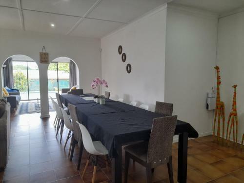 Beach Villa With Pool - Short Walk To The Beach