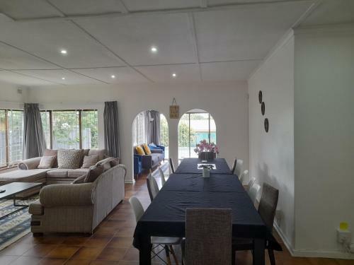 Beach Villa With Pool - Short Walk To The Beach