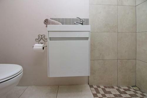 Petite Apartment