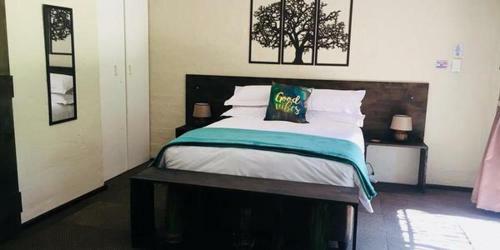 Hostal Treetopia Guesthouse