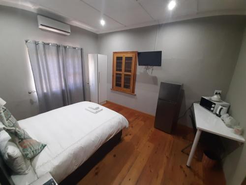 Hostal Lux Rooms On 37