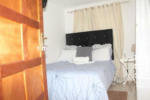 Hostal Demepran Grove B & B