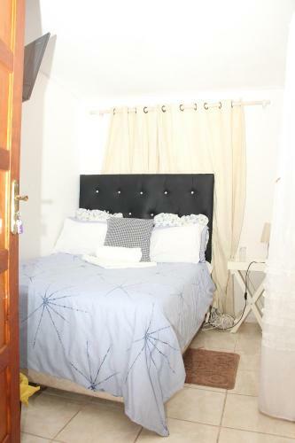 Hostal Demepran Grove B & B