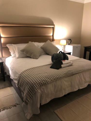 8 On Acacia Bed & Breakfast