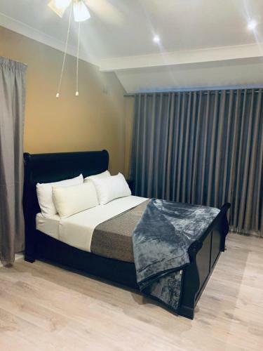 Hostal More-inn Guest House