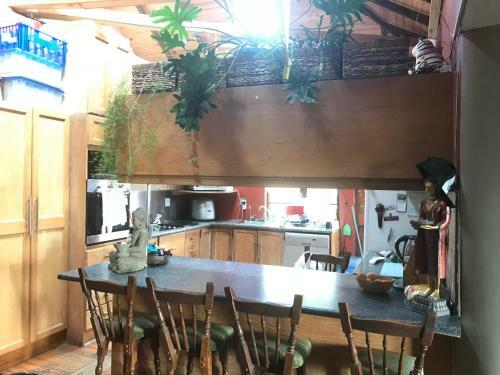 Hostal Living In Camps Bay Area