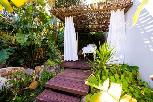Lodge Ocean Lounge