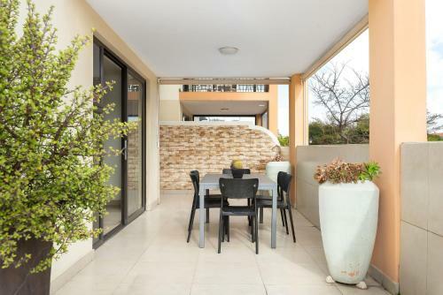 Island Club Apartments