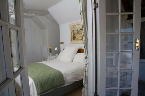 Howards End Manor B&B