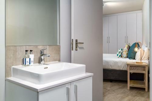 Greenwich Apartments
