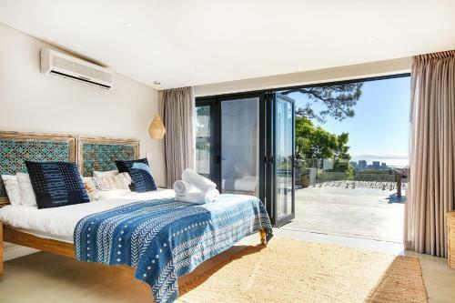 Villa Mountainside, Boho-chic Retreat With Natural Pool