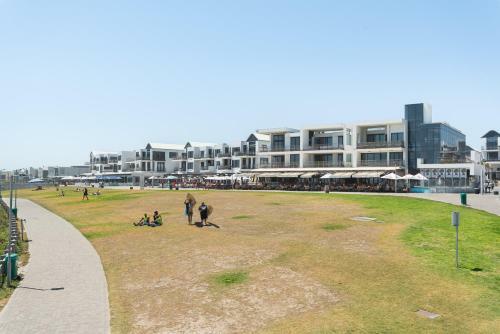 Eden On The Bay Apartments