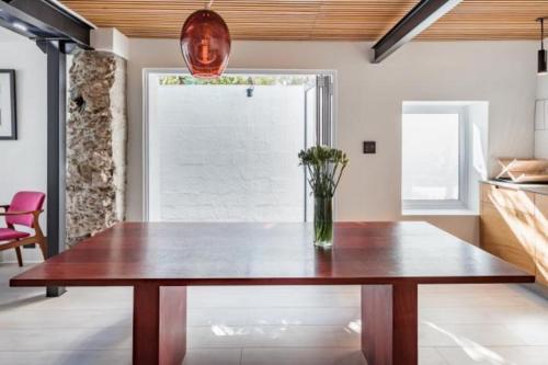 Apartamento Suave Studio With Creative Interiors In Sea Point