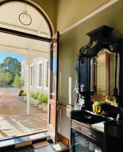 Hostal Lord Carnarvon Guesthouse