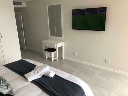 503 Marbella Beachfront Apartment