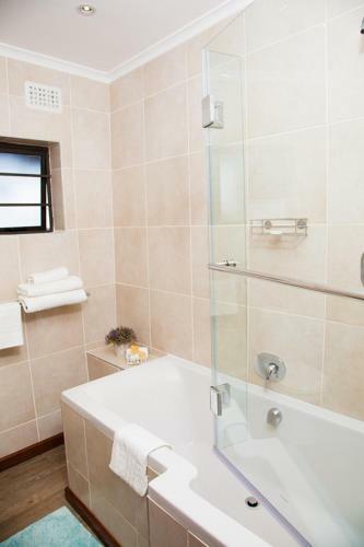 Warmkaros Bed & Breakfast