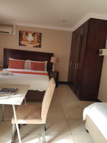 Hostal Fairview Bed And Breakfast - Double Bedroom 4