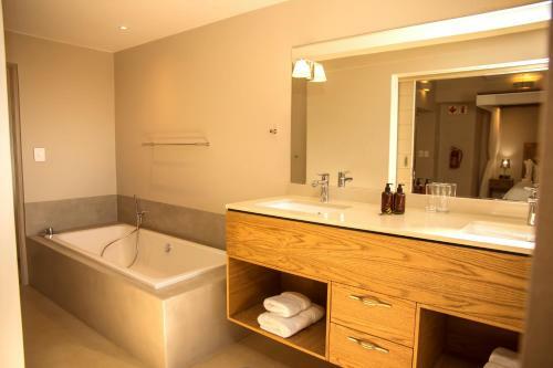 Jacana River Lodge