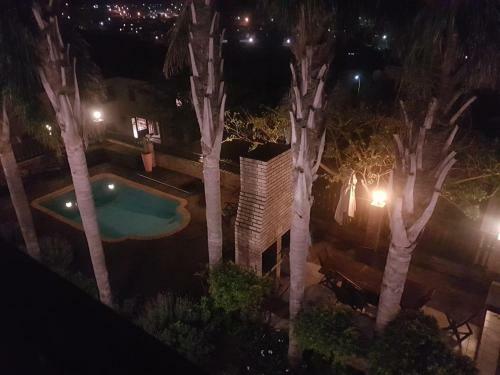 Hostal Ocean View Guest House