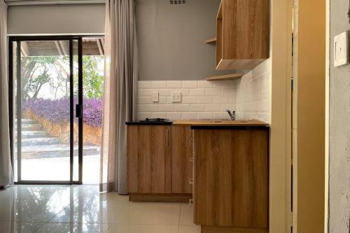 57 On Stiglingh Sandton Luxury Studio Apartment 6
