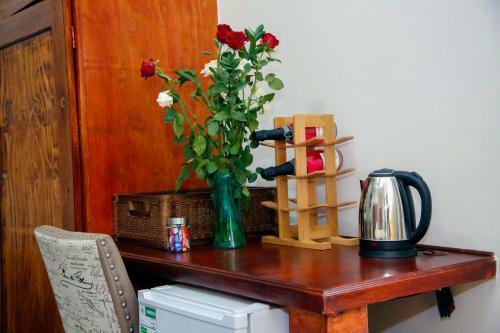 Hostal Travetel Or Tambo Airport