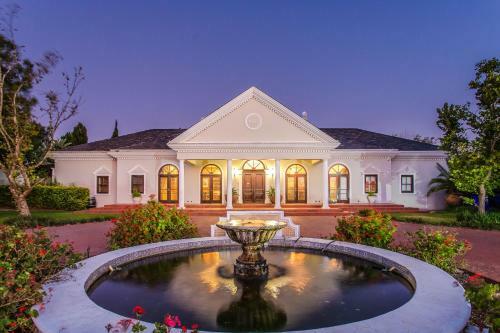 Hostal Bakenhof Winelands Lodge