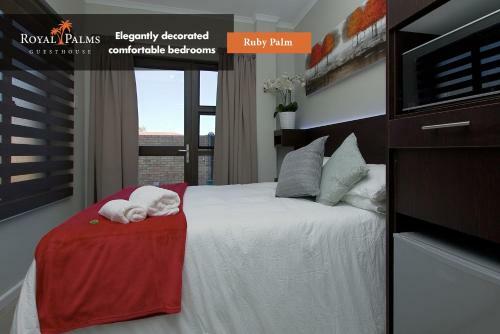 Hostal Royal Palms Guest House